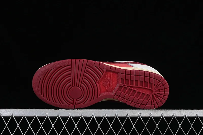 All Categories Nk SB Dunk Series Nk SB Dunk Low Low-top sneakers Foreign trade version Nk Dunk Low GS "Valentine's Day" Valentine's Day color SB low-top casual sneakers HF0736-161